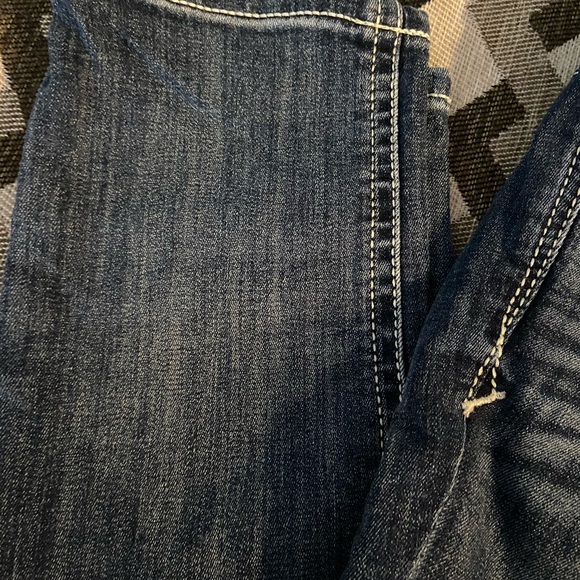 Jeans - Picture 3 of 4